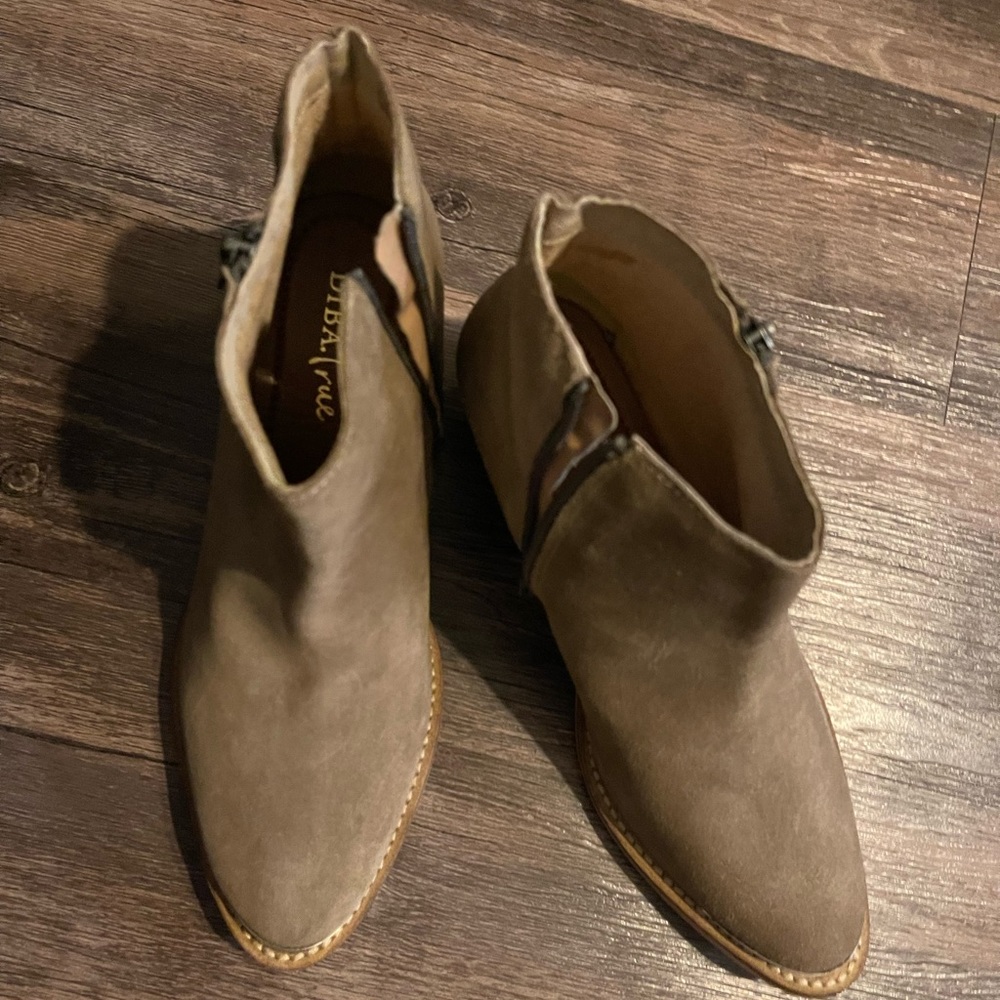 Dibs true boots never worn